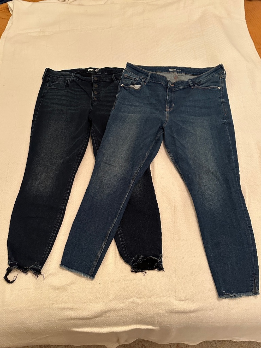 Lot of (2): Old Navy Rockstar Super Skinny Mid rise: one w/button fly + one zip